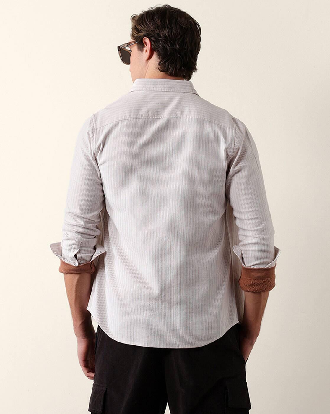 Men Spread Collar Slim Fit Shirt