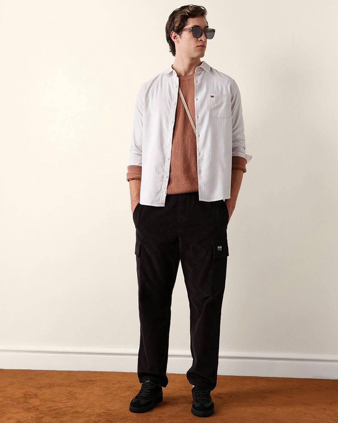 Men Spread Collar Slim Fit Shirt