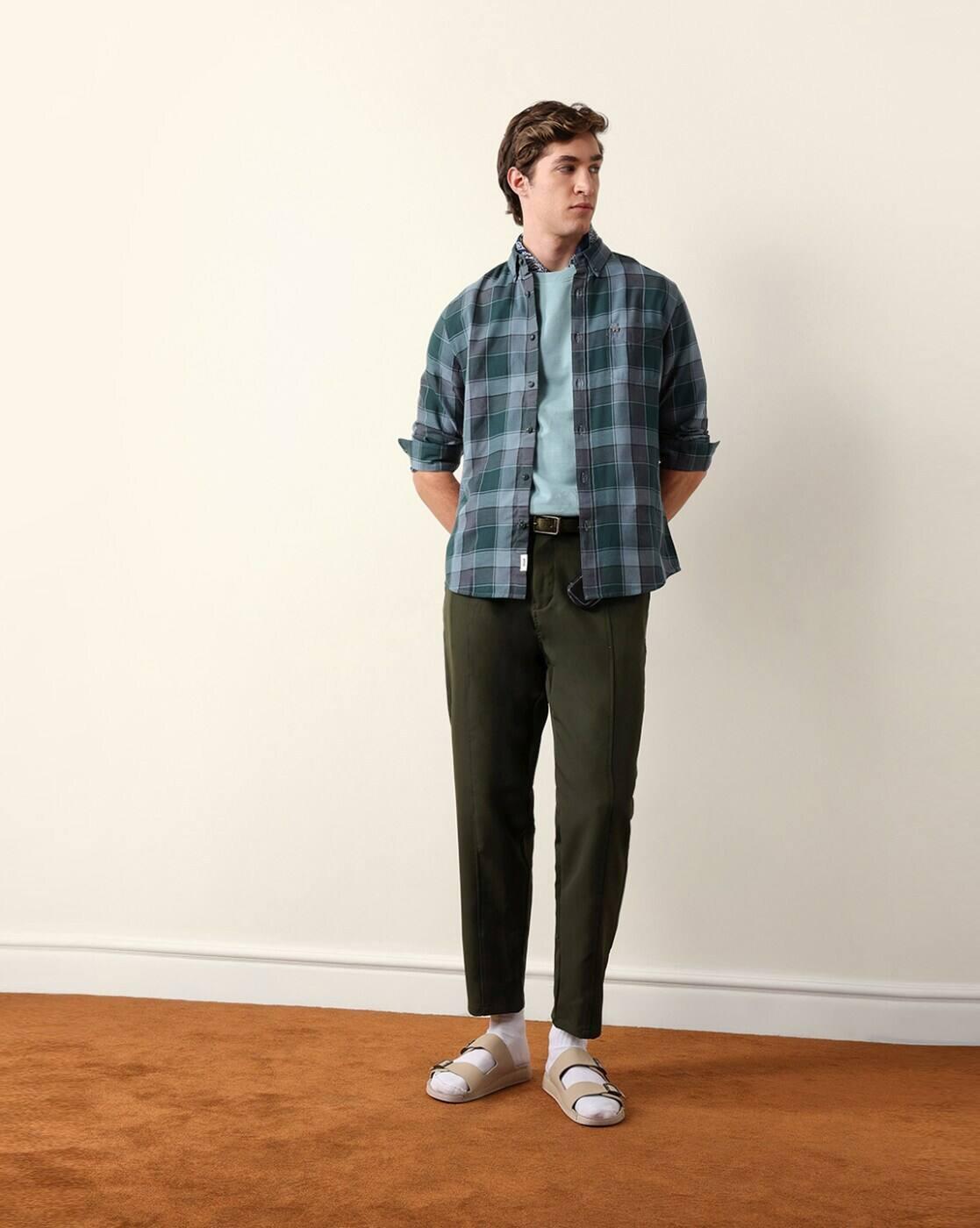 Men Cotton Checked Slim Fit Casual Shirt