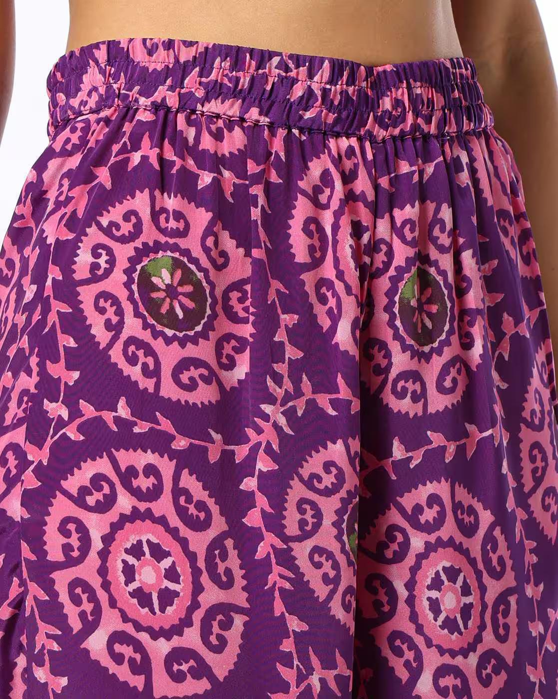 Women Printed 3 -Piece Set with Cape