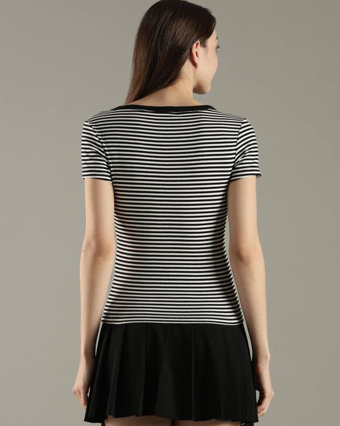 Women Striped V-Neck Fitted T-Shirt