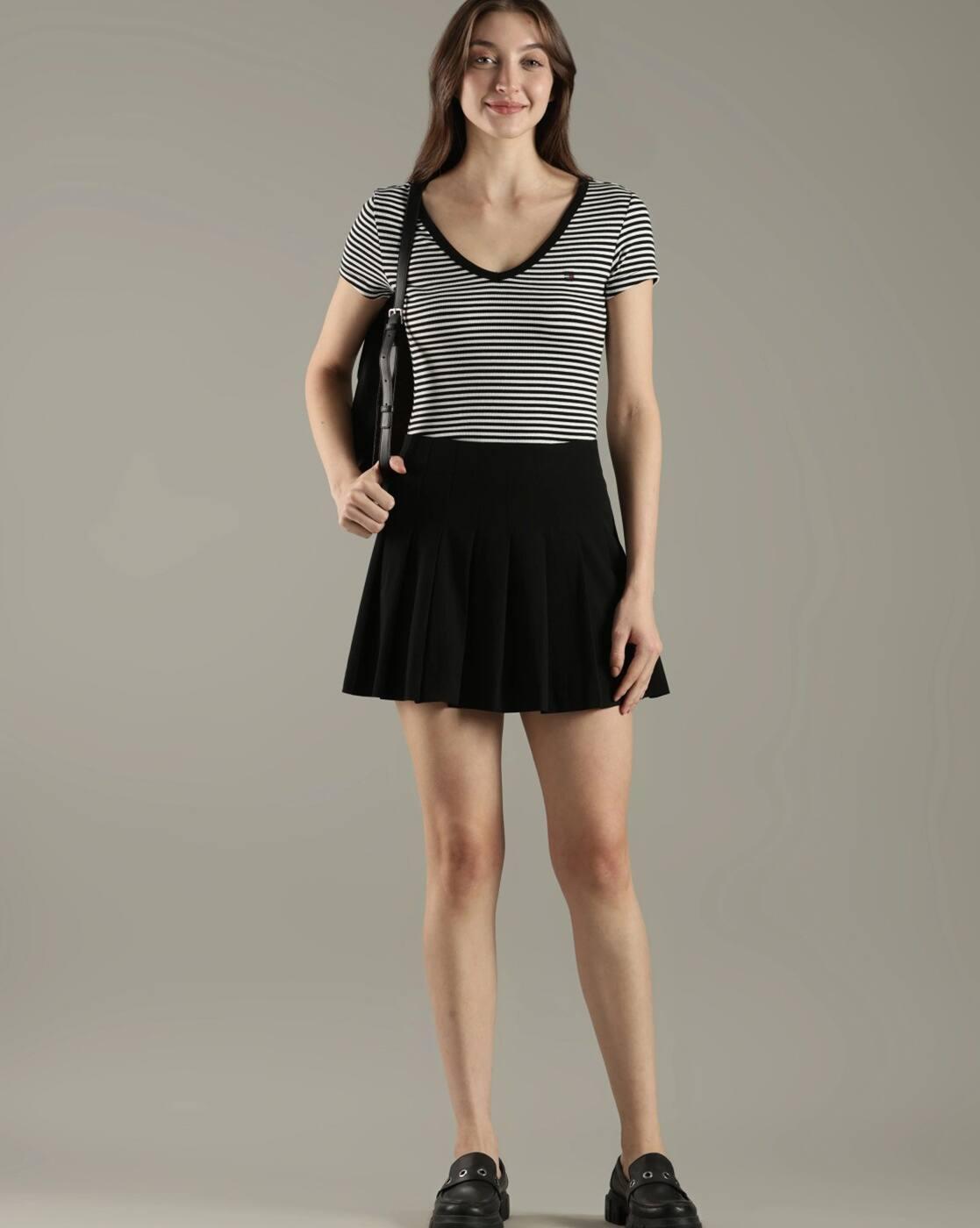 Women Striped V-Neck Fitted T-Shirt