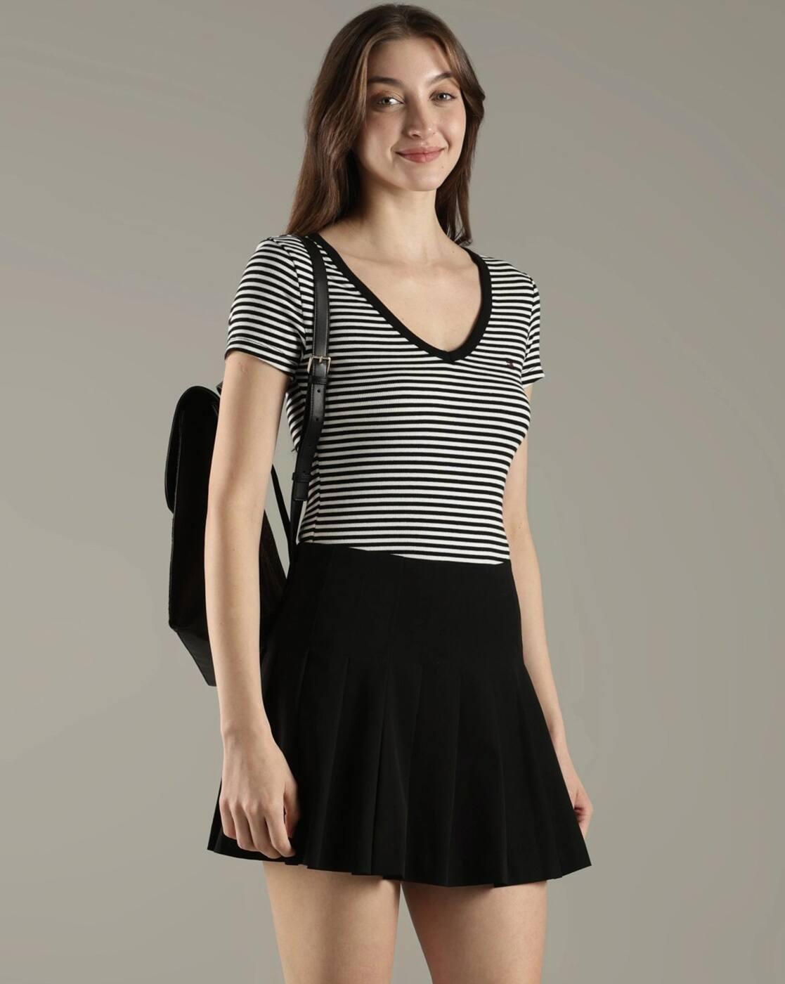 Women Striped V-Neck Fitted T-Shirt