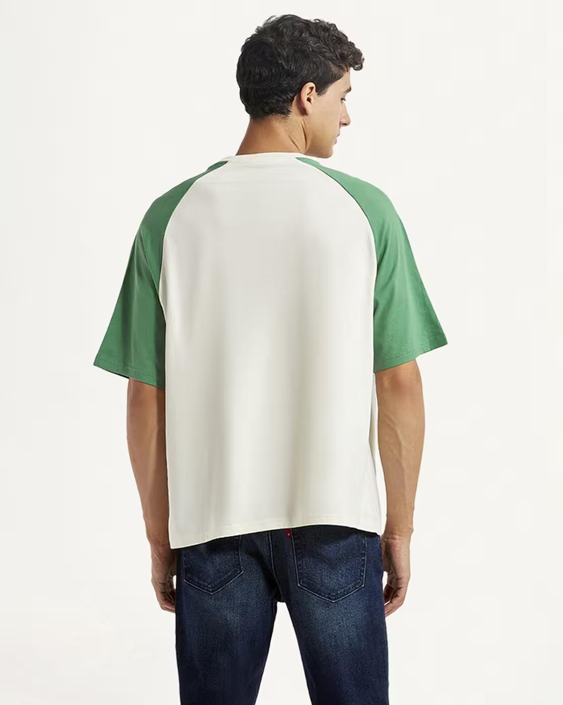 Men Colourblock Loose Fit Crew-Neck T-Shirt