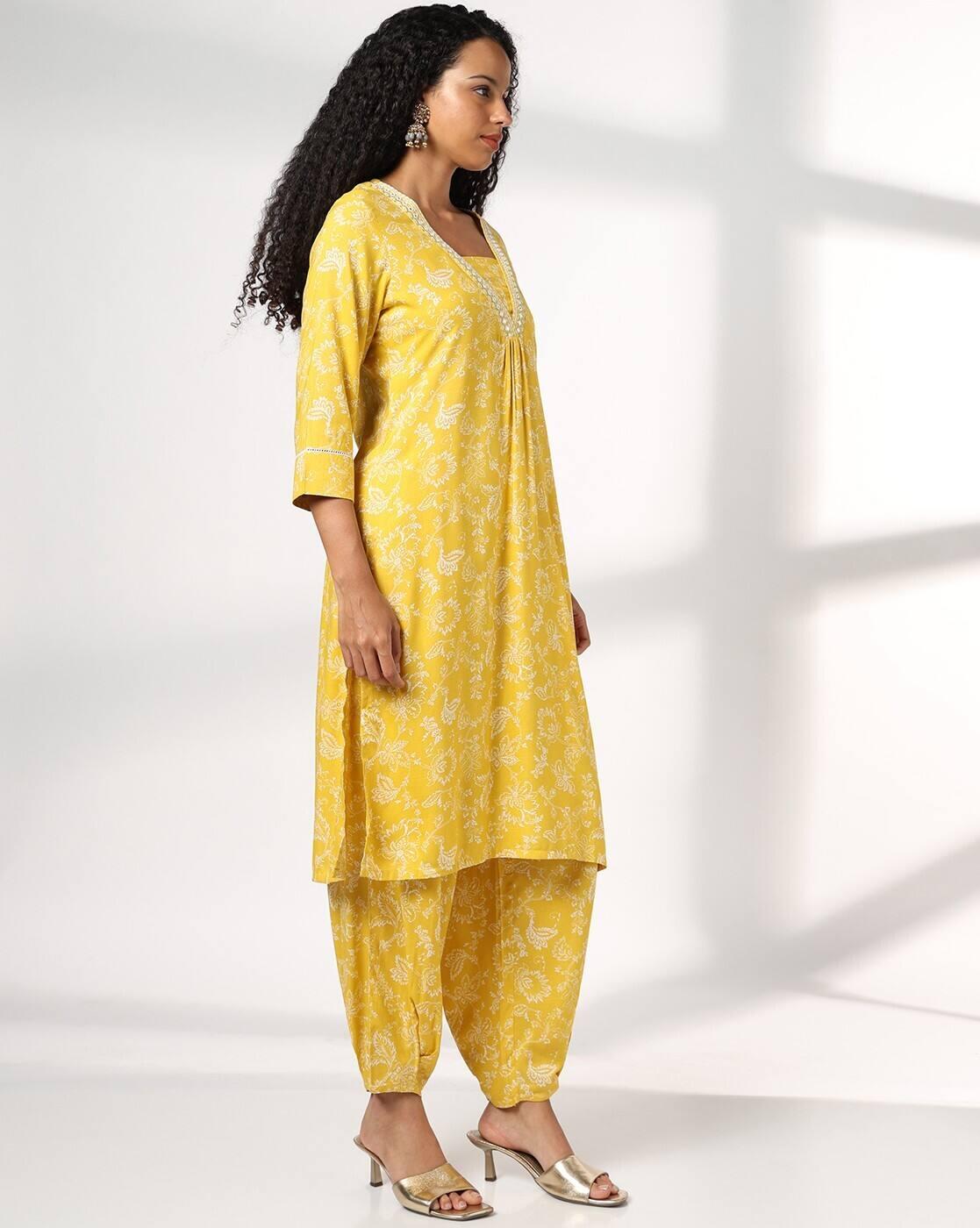 Women Floral Print Straight Kurta Set