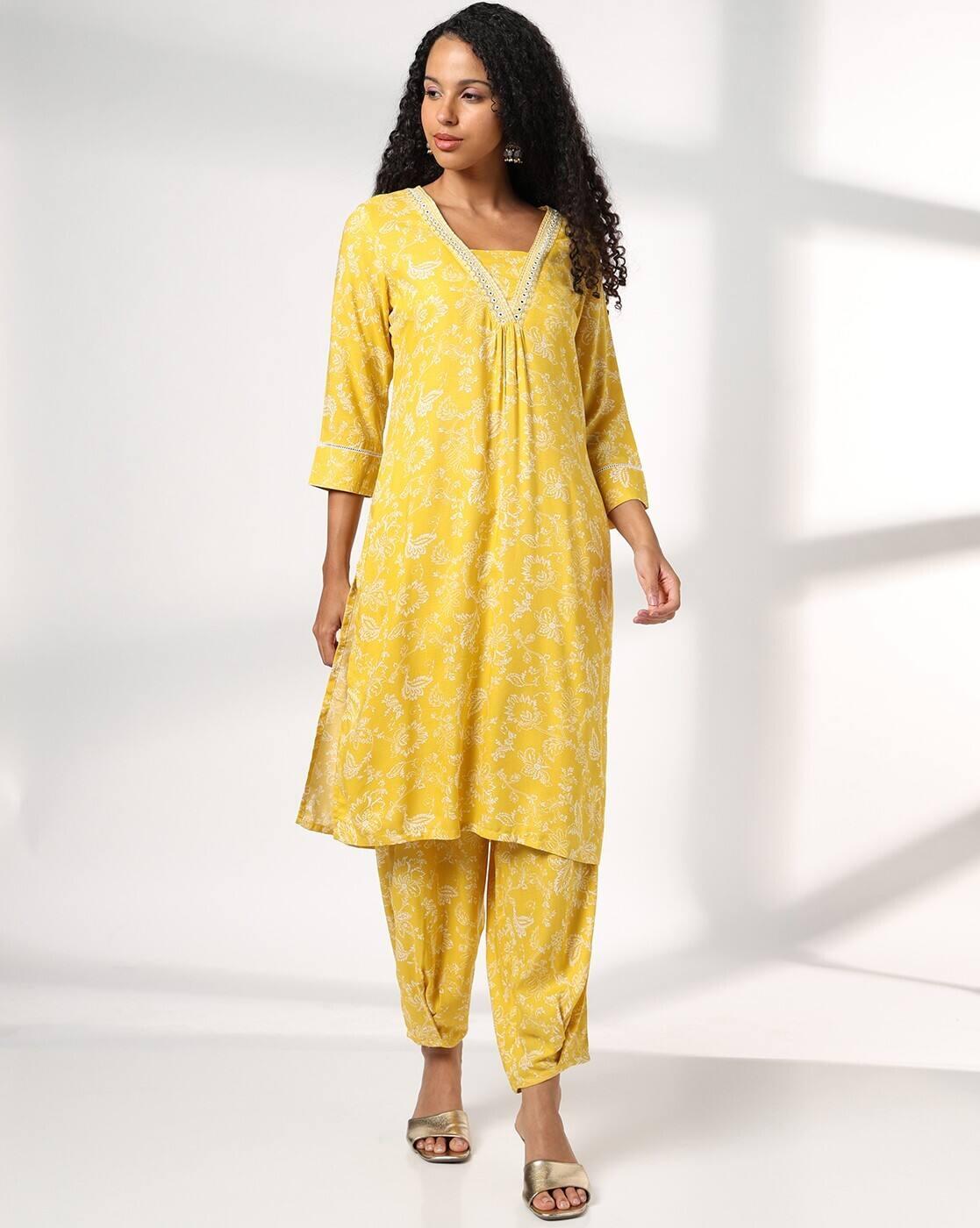 Women Floral Print Straight Kurta Set