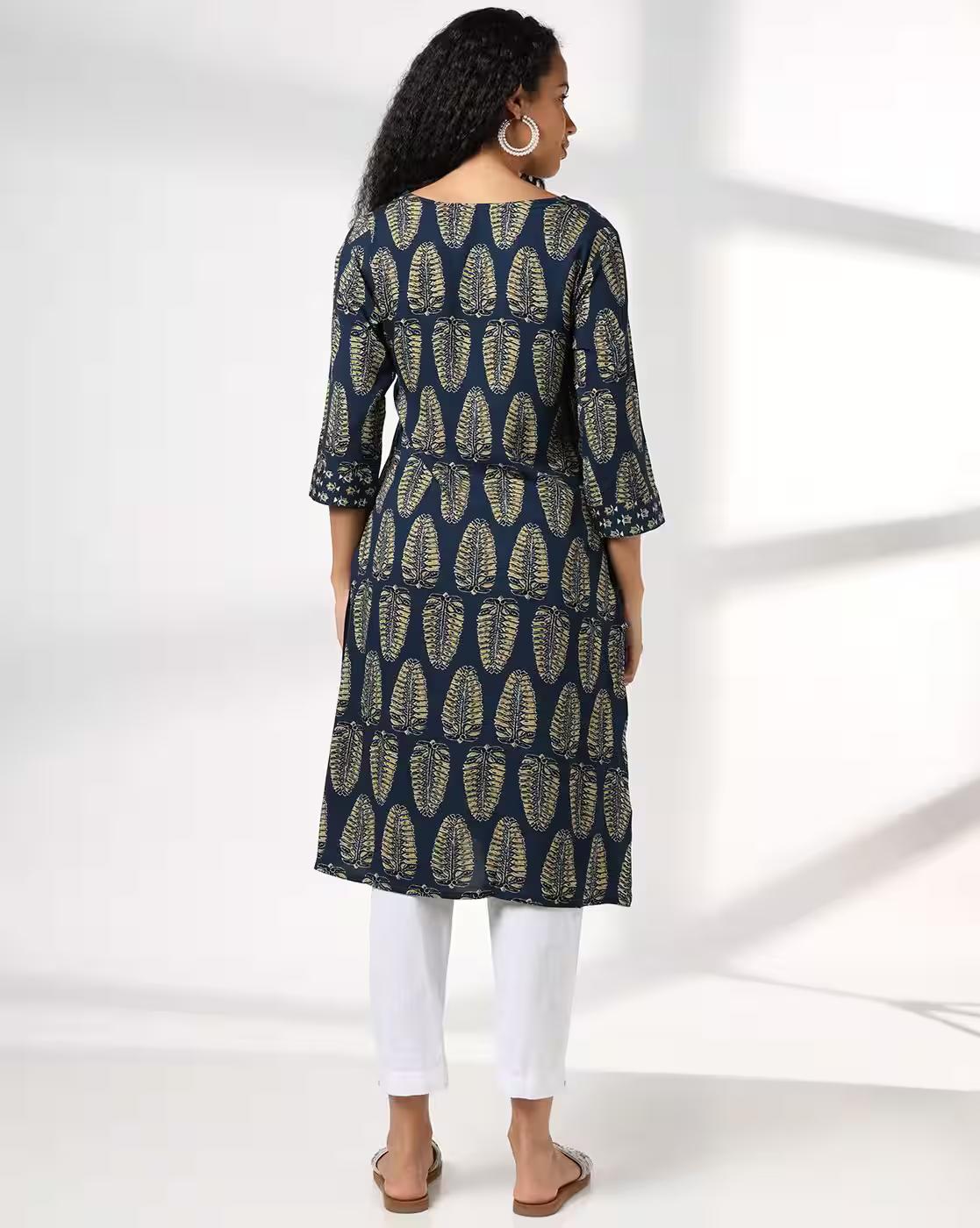 Women Leaf Print Straight Kurta