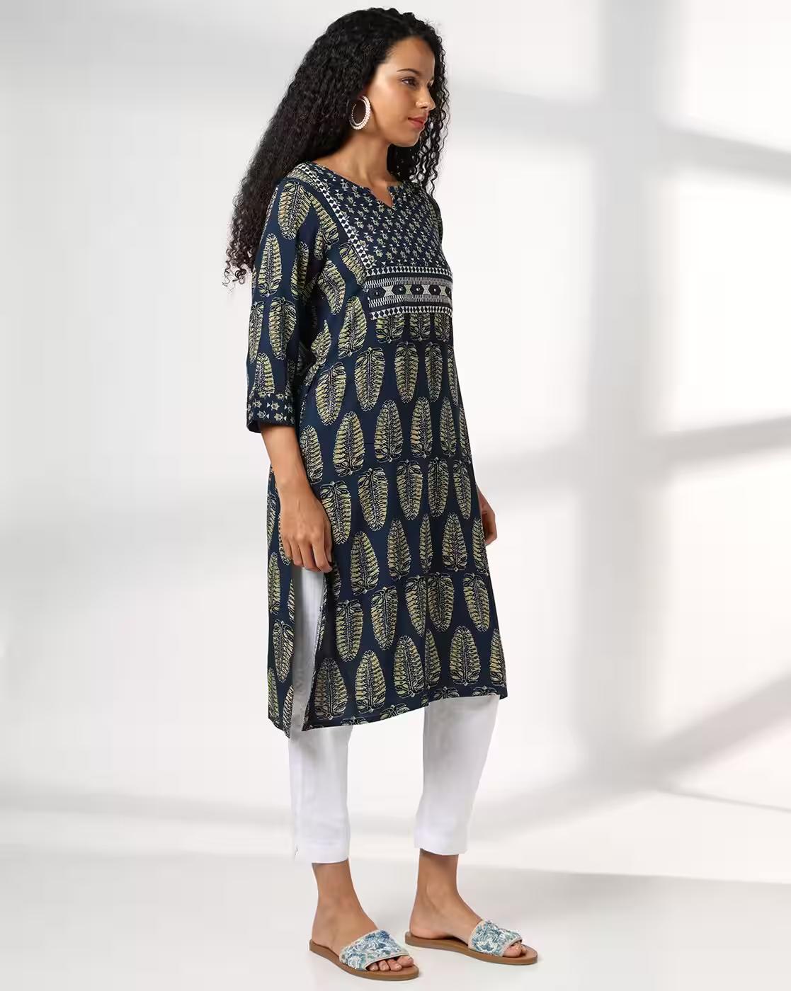 Women Leaf Print Straight Kurta