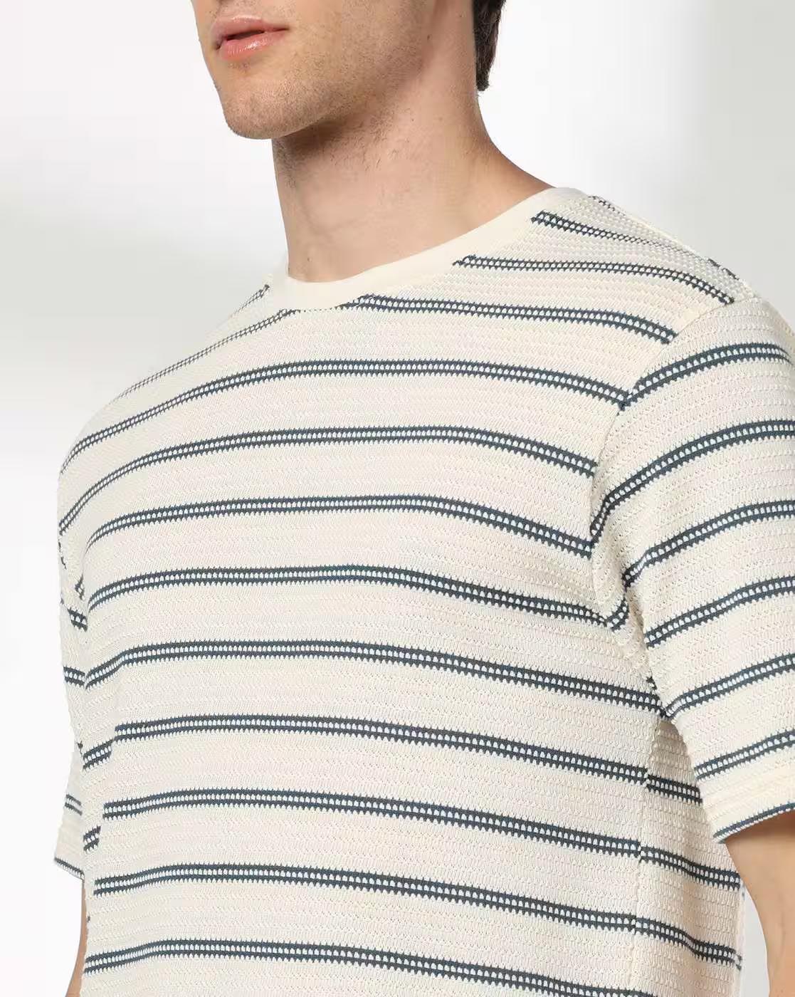 Men Patterned Regular Fit Crew-Neck T-Shirt