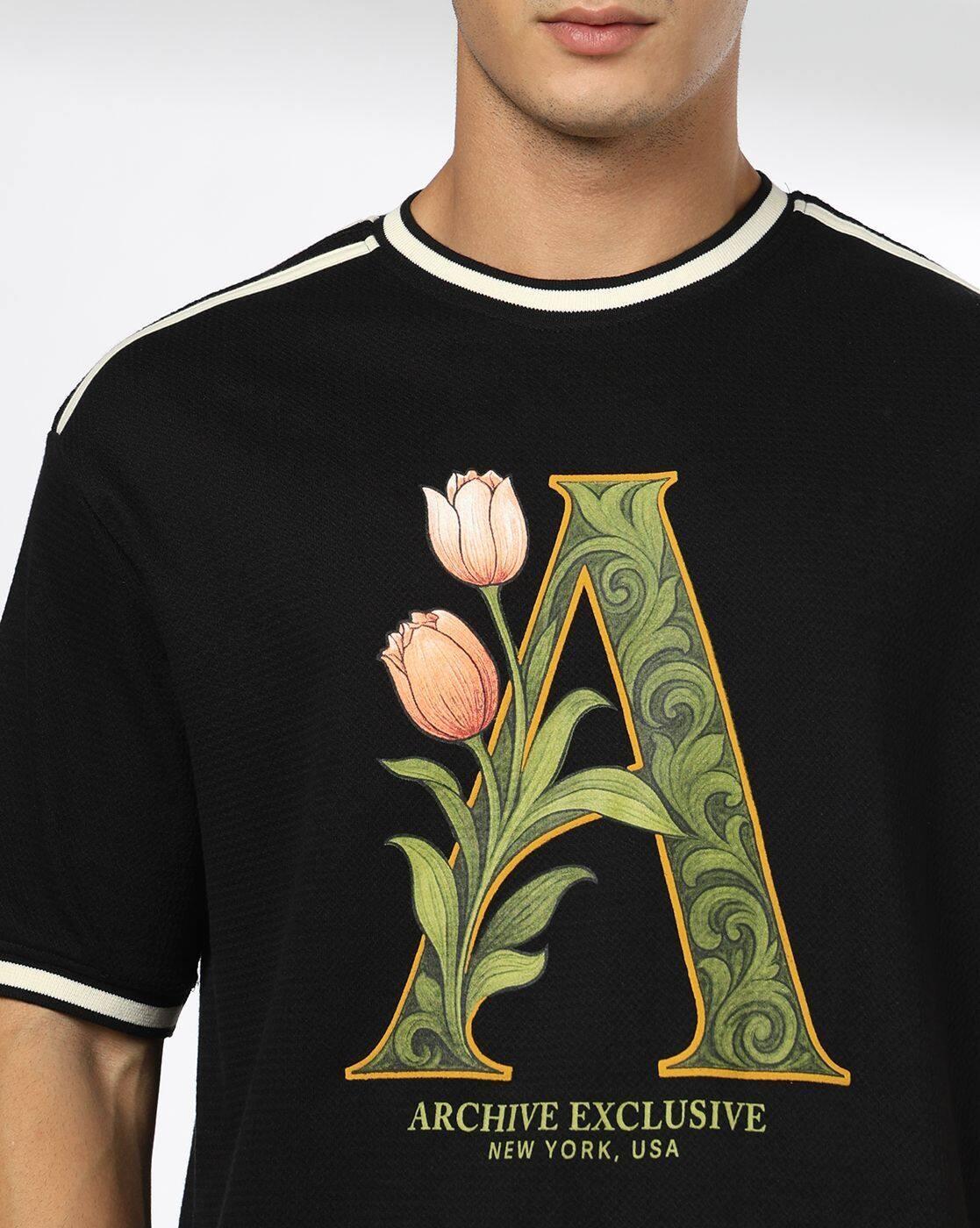 Men Graphic Print Boxy Fit Crew-Neck T-Shirt