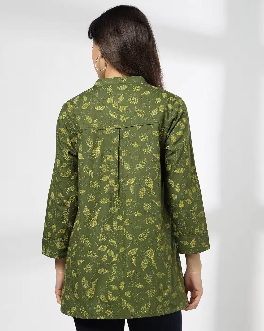 Women Printed Mandarin-Collar Kurta