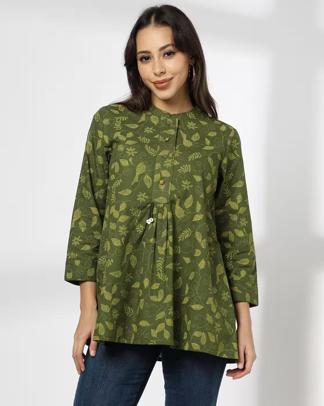 Women Printed Mandarin-Collar Kurta