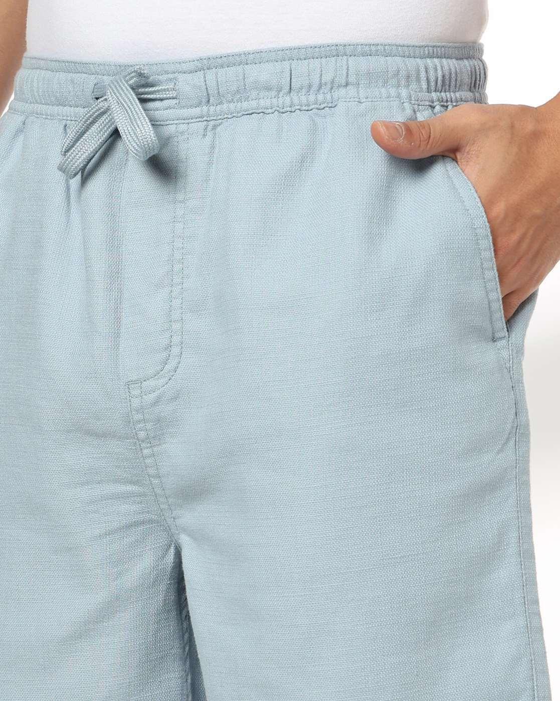 Men Regular Fit Shorts with Insert Pockets