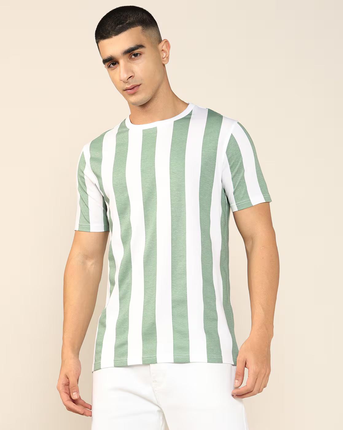 Men Vertical Striped Regular Fit Crew-Neck T-Shirt