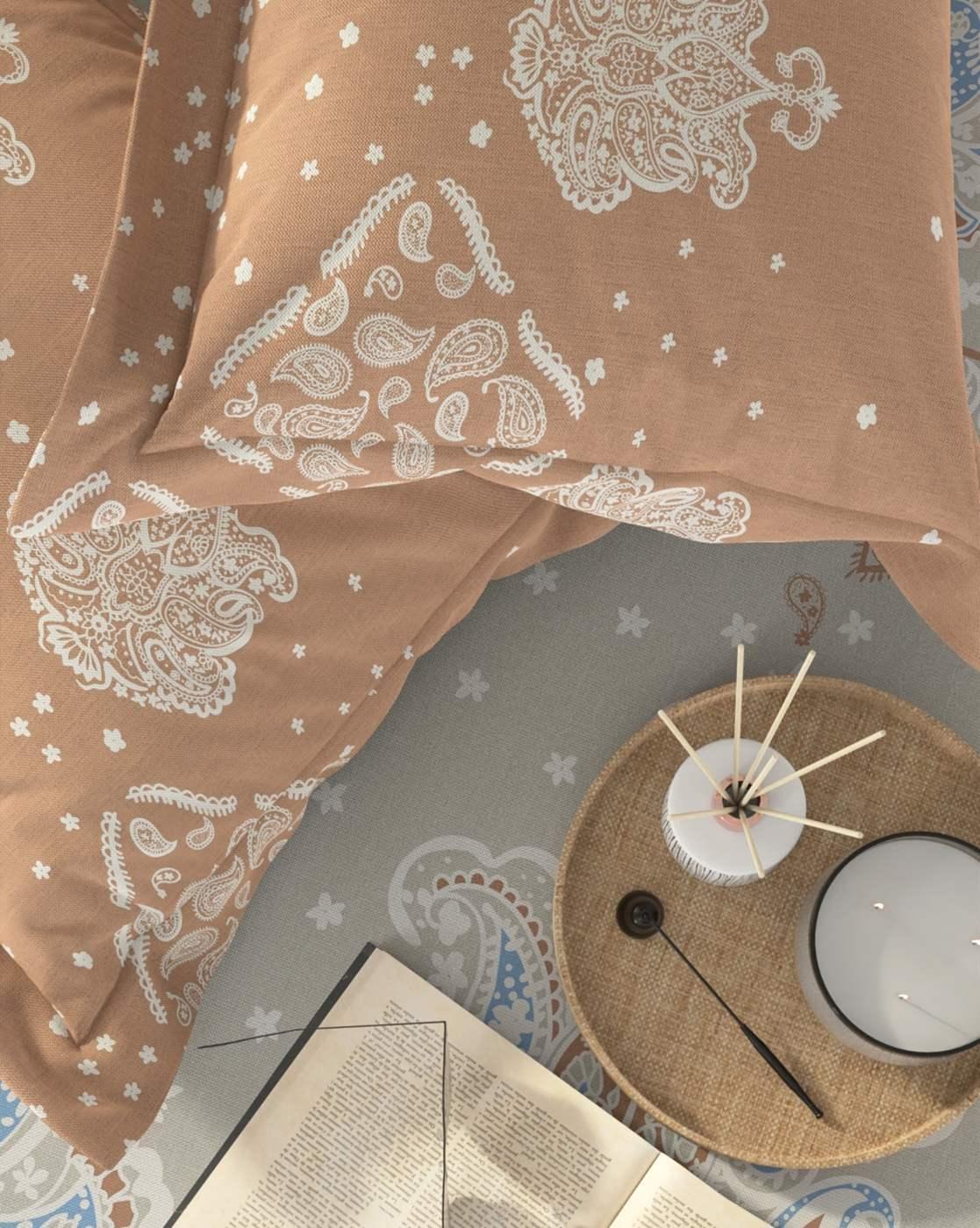 144 TC Floral Print Cotton Super King-Size Bedsheet with Pillow Covers