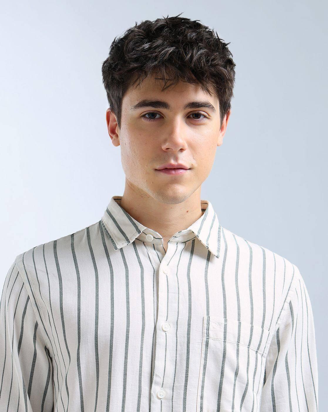 Men Regular Fit Striped Shirt