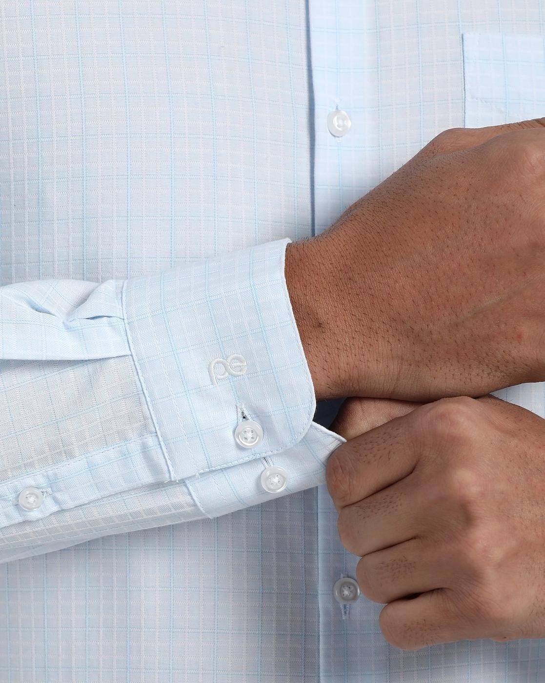 Men Checked Slim Fit Shirt