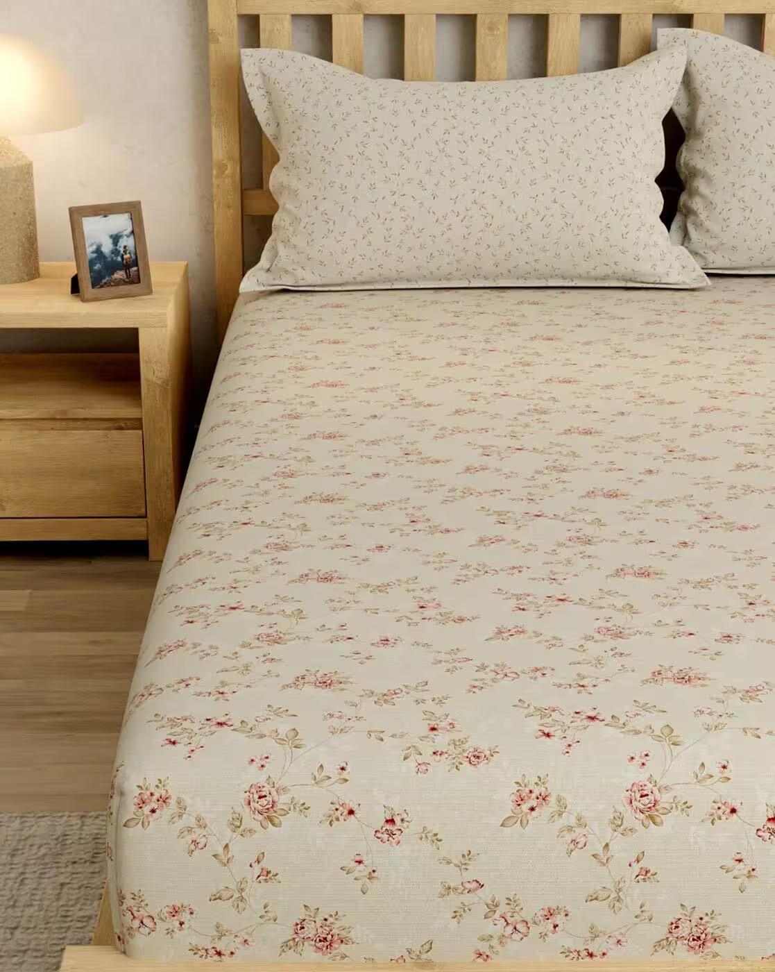 Printed Bedsheet with Pillow Covers