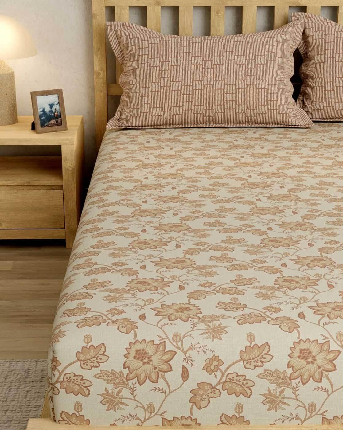 Printed Bedsheet with Pillow Covers