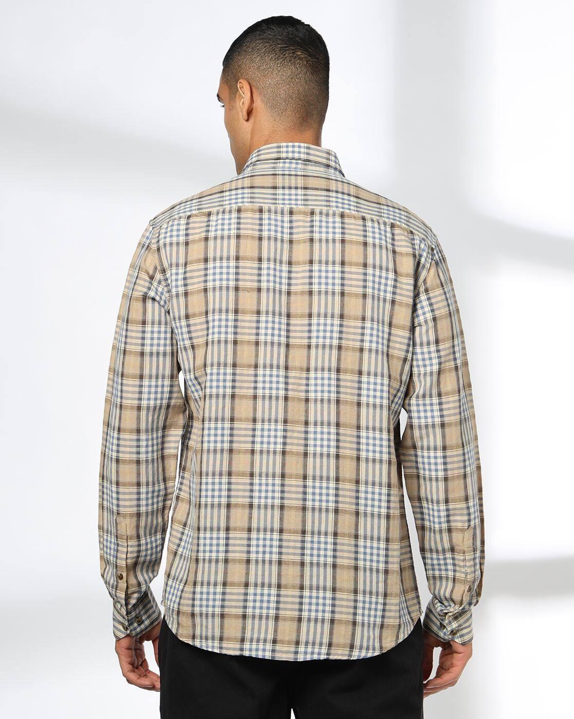 Men Checked Slim Fit Shirt with Patch Pocket