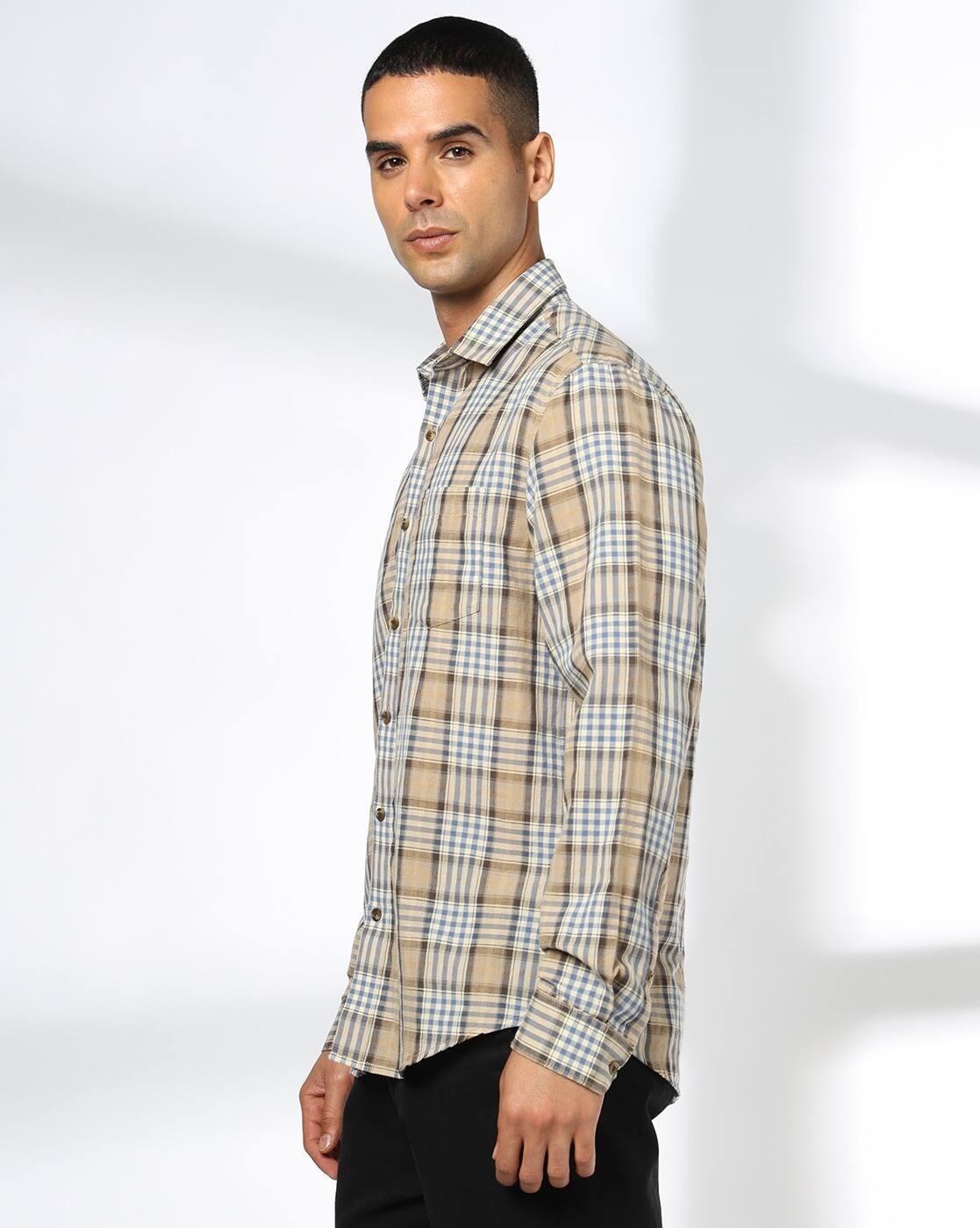 Men Checked Slim Fit Shirt with Patch Pocket