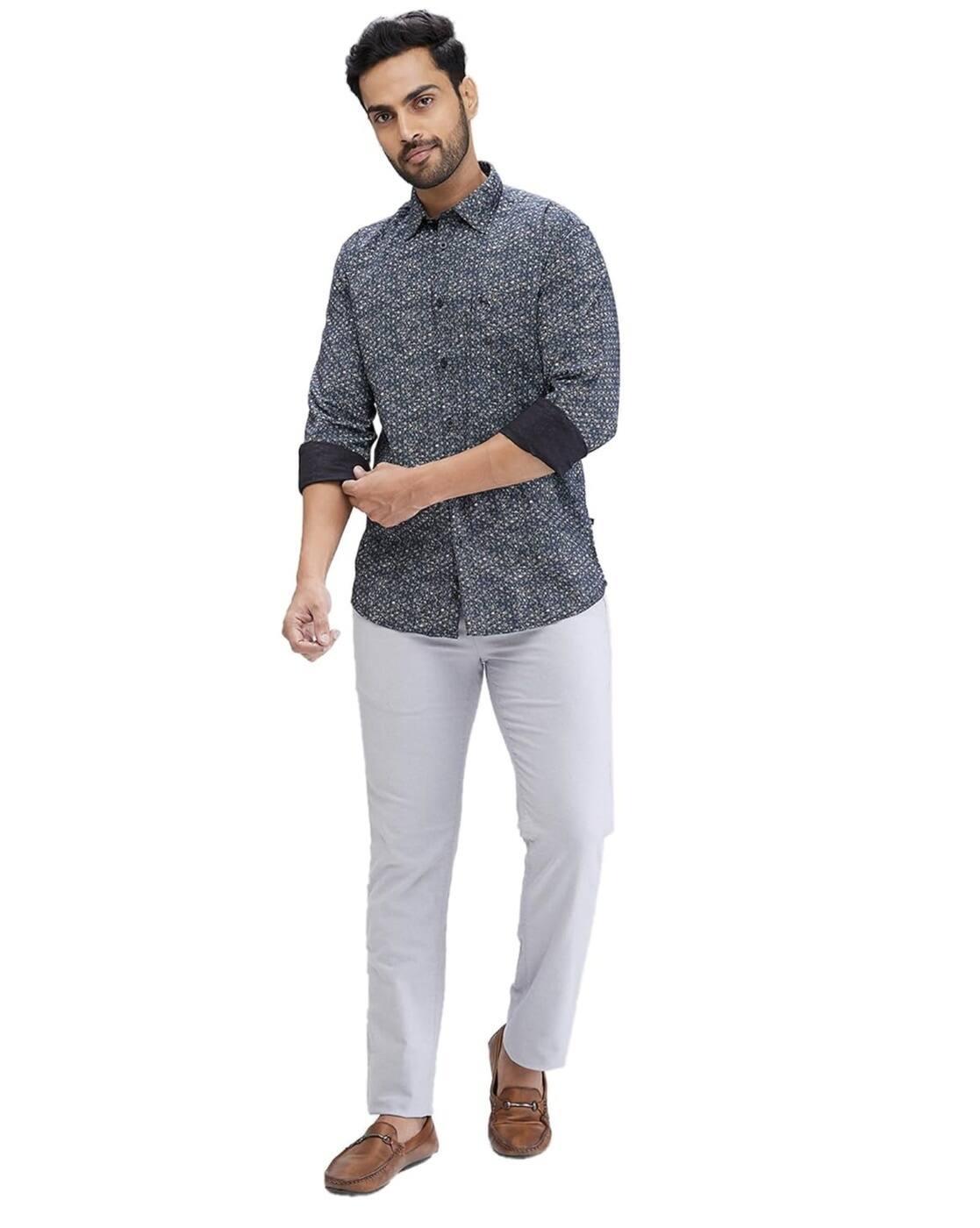 Men Floral Print Slim Fit Shirt with Patch Pocket