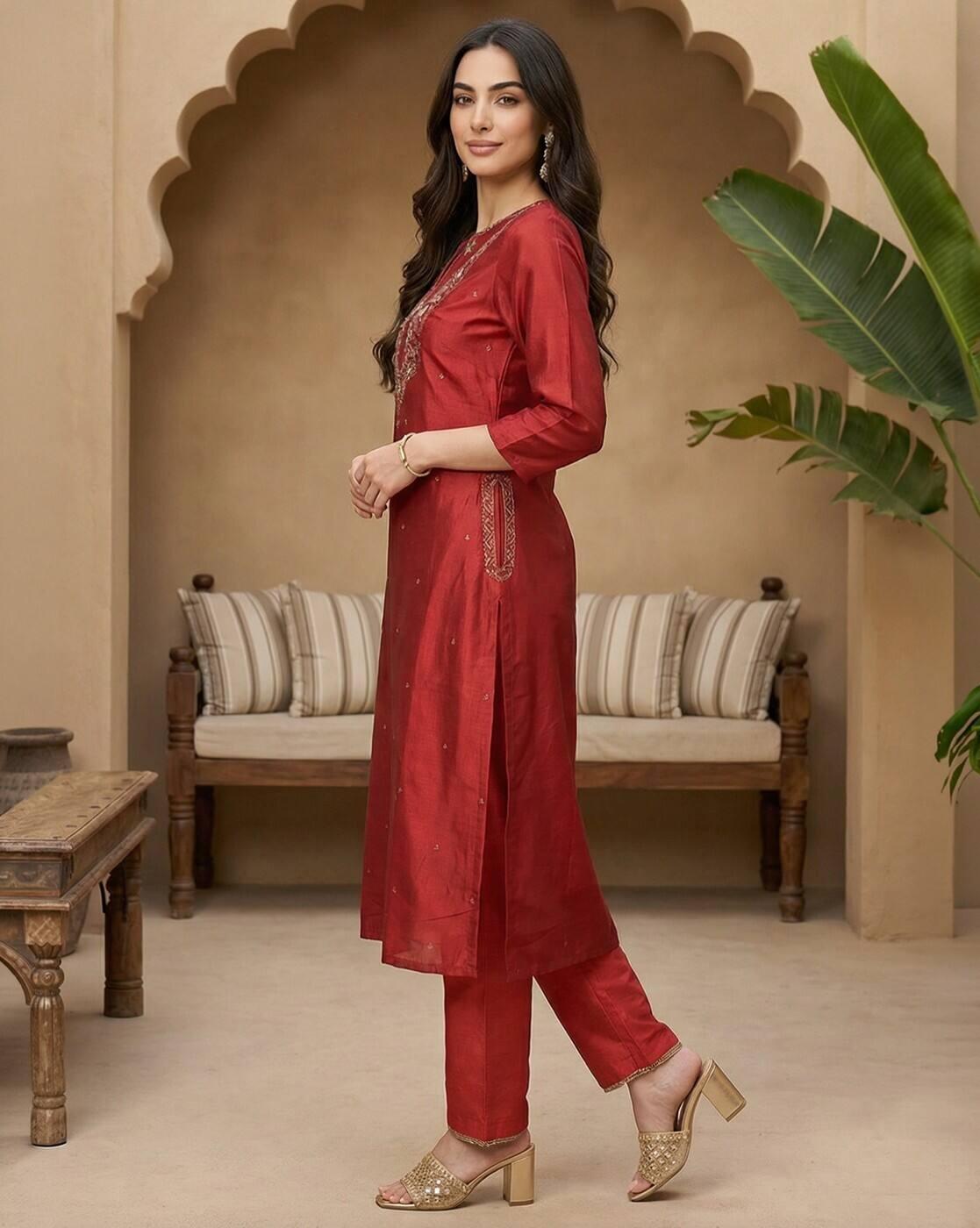 Yoke Embroidered Straight Kurta & Pants Set
