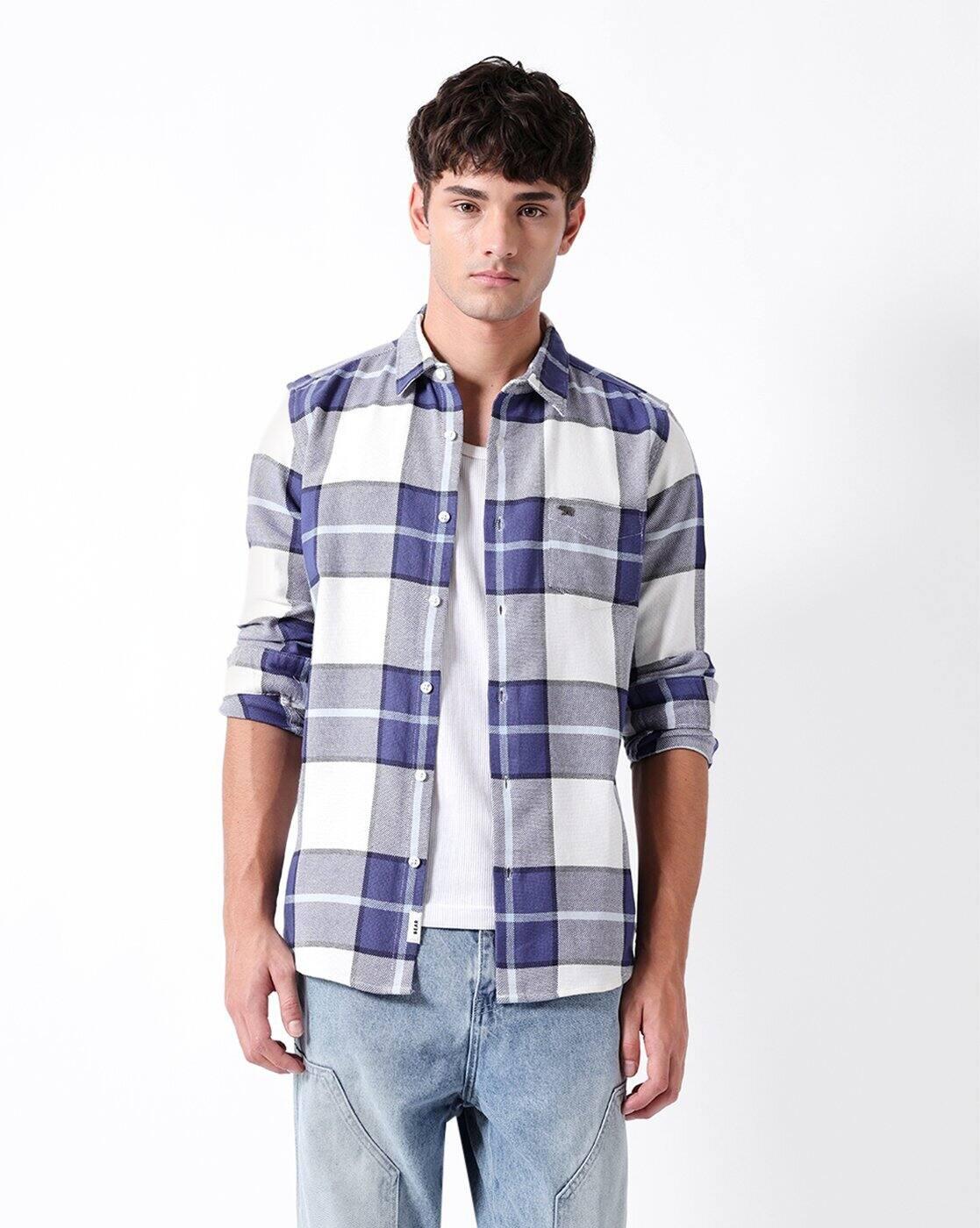 Men Checked Slim Fit Shirt with Spread Collar