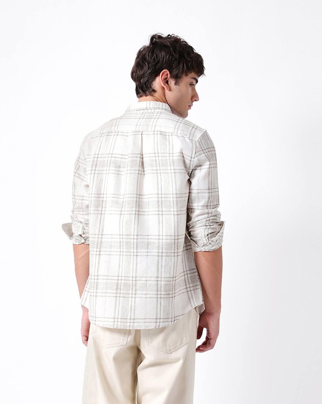 Men Checked Slim Fit Shirt with Button-Down Collar