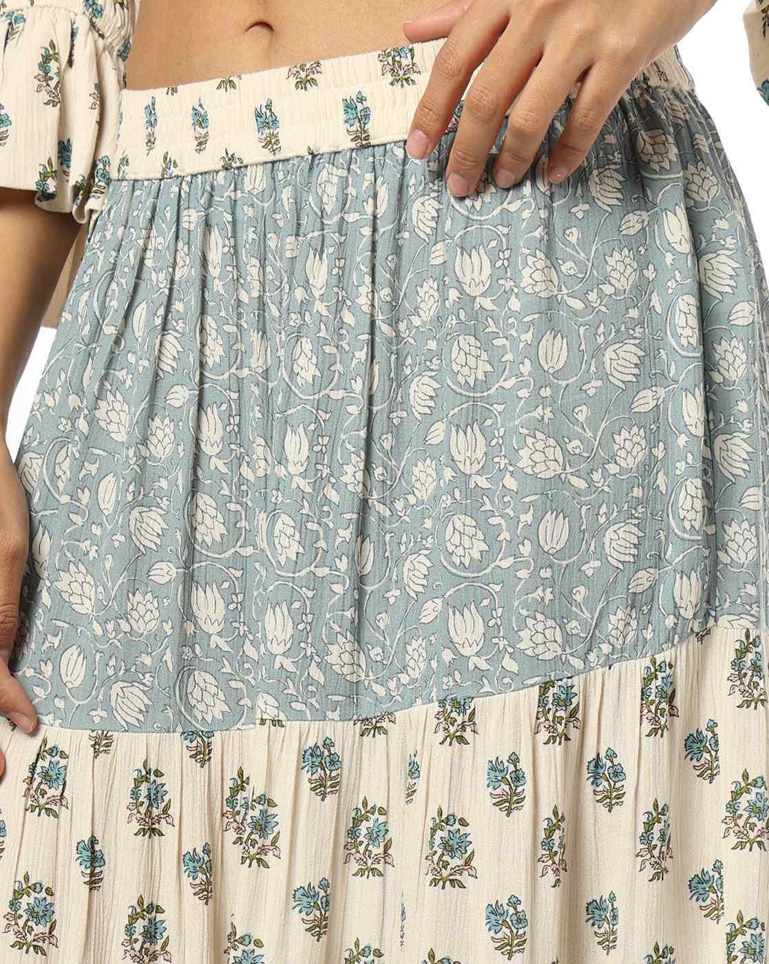 Women Floral Print Crop Top & Skirt Set