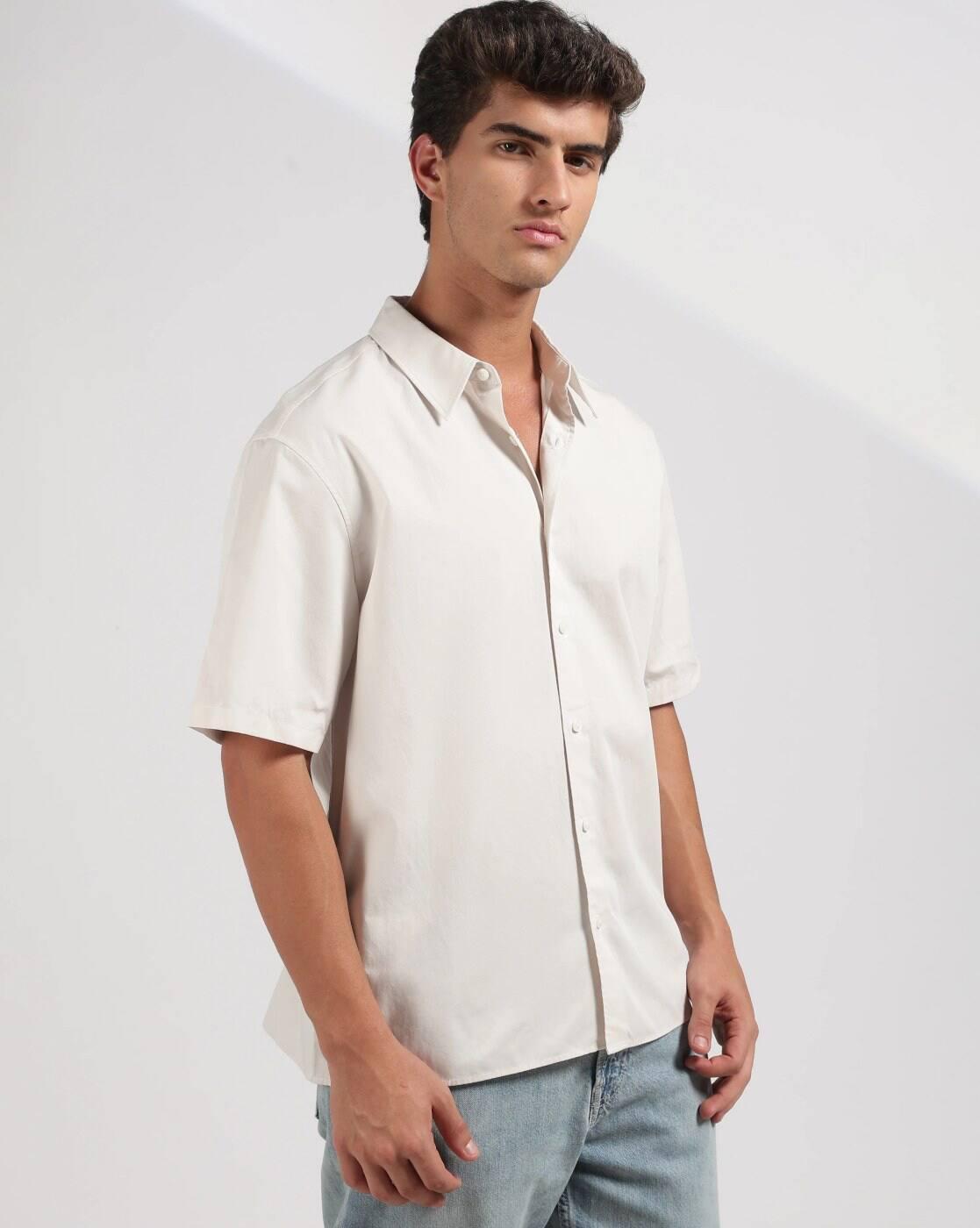 Men Relaxed Fit Shirt with Curved Hem