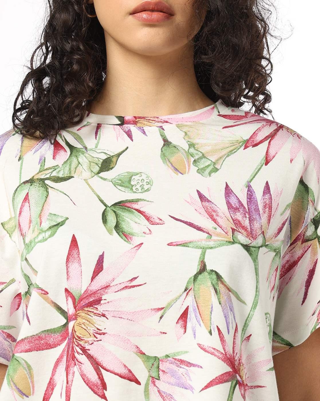 Women Floral Print Regular Fit Crew-Neck T-Shirt