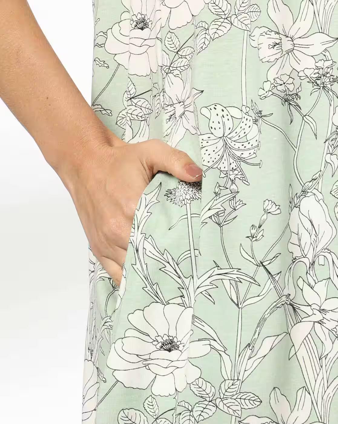 Women All-Over Floral Print Nightie