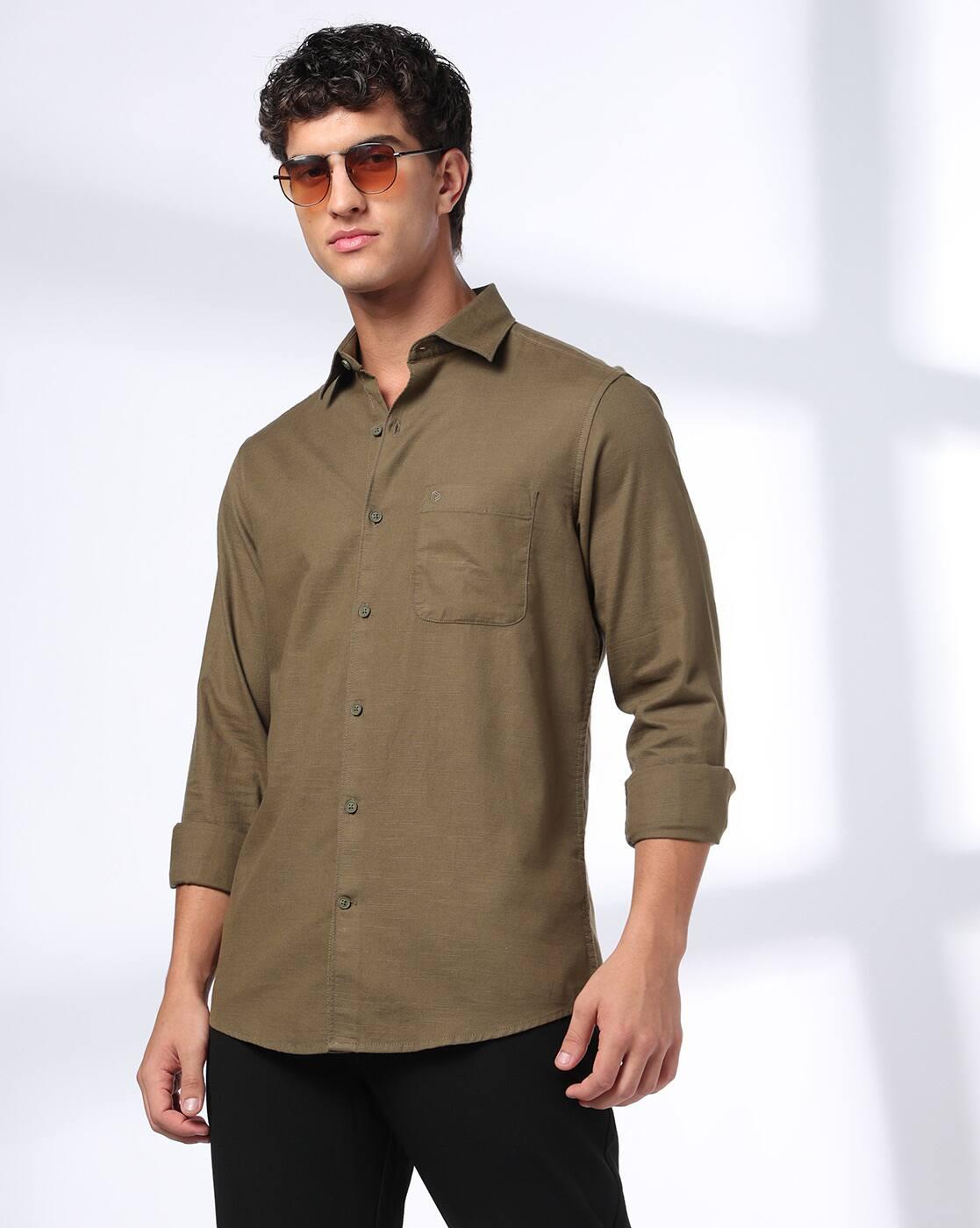 Men Slim Fit Shirt with Patch Pocket