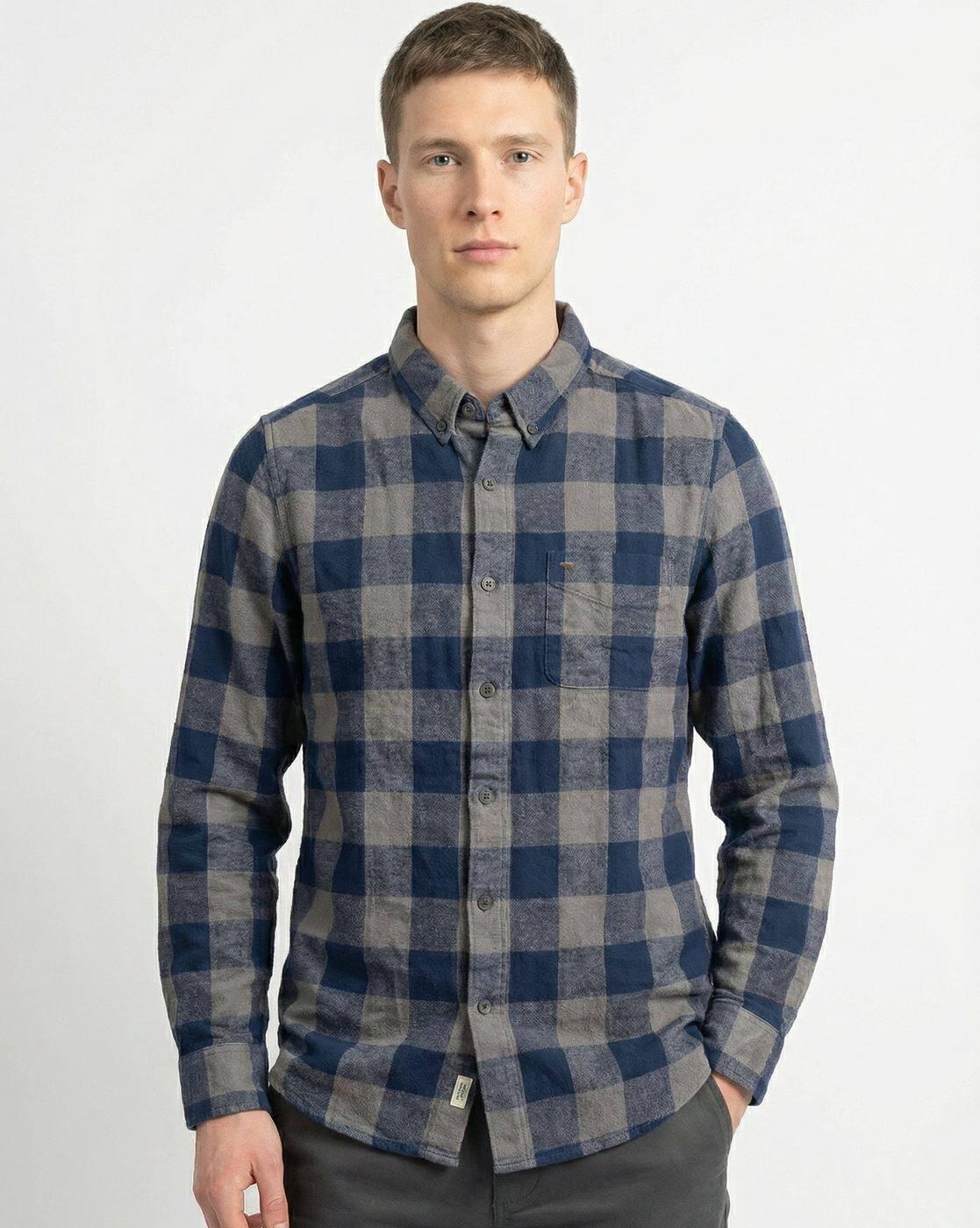 Men Cotton Checked Slim Fit Casual Shirt