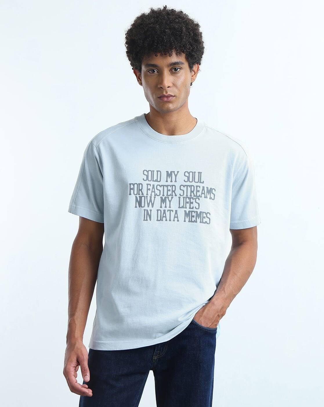 Men Typographic Print Relaxed Fit Crew-Neck T-Shirt