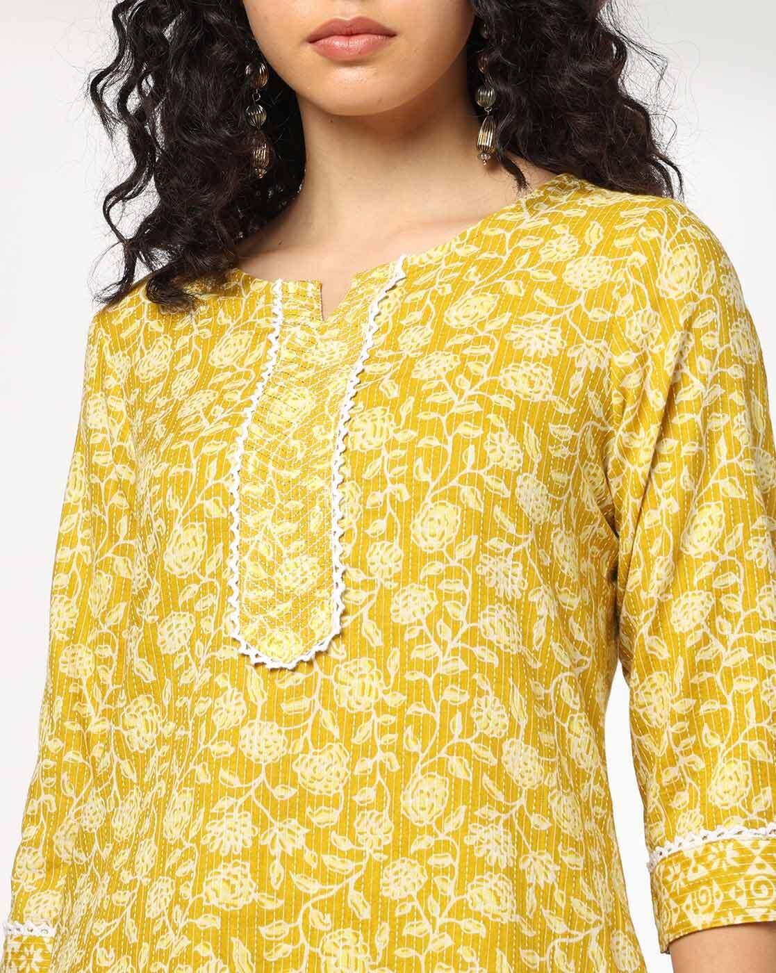 Women Floral Print Straight Kurta with Pants