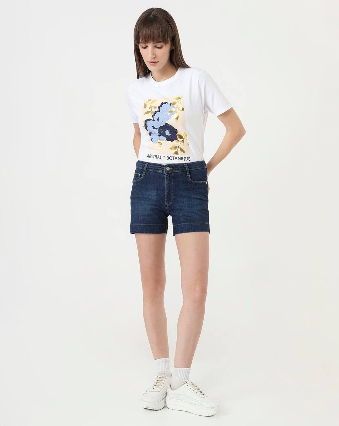Women Washed Slim Fit Denim Shorts