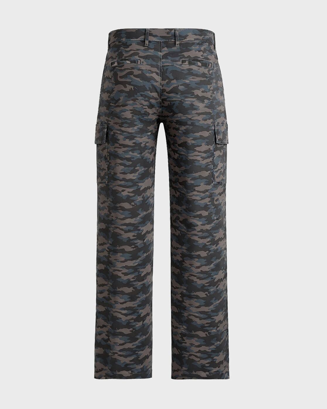 Men Relaxed Fit Camouflage Mid-Rise Utility Cargos