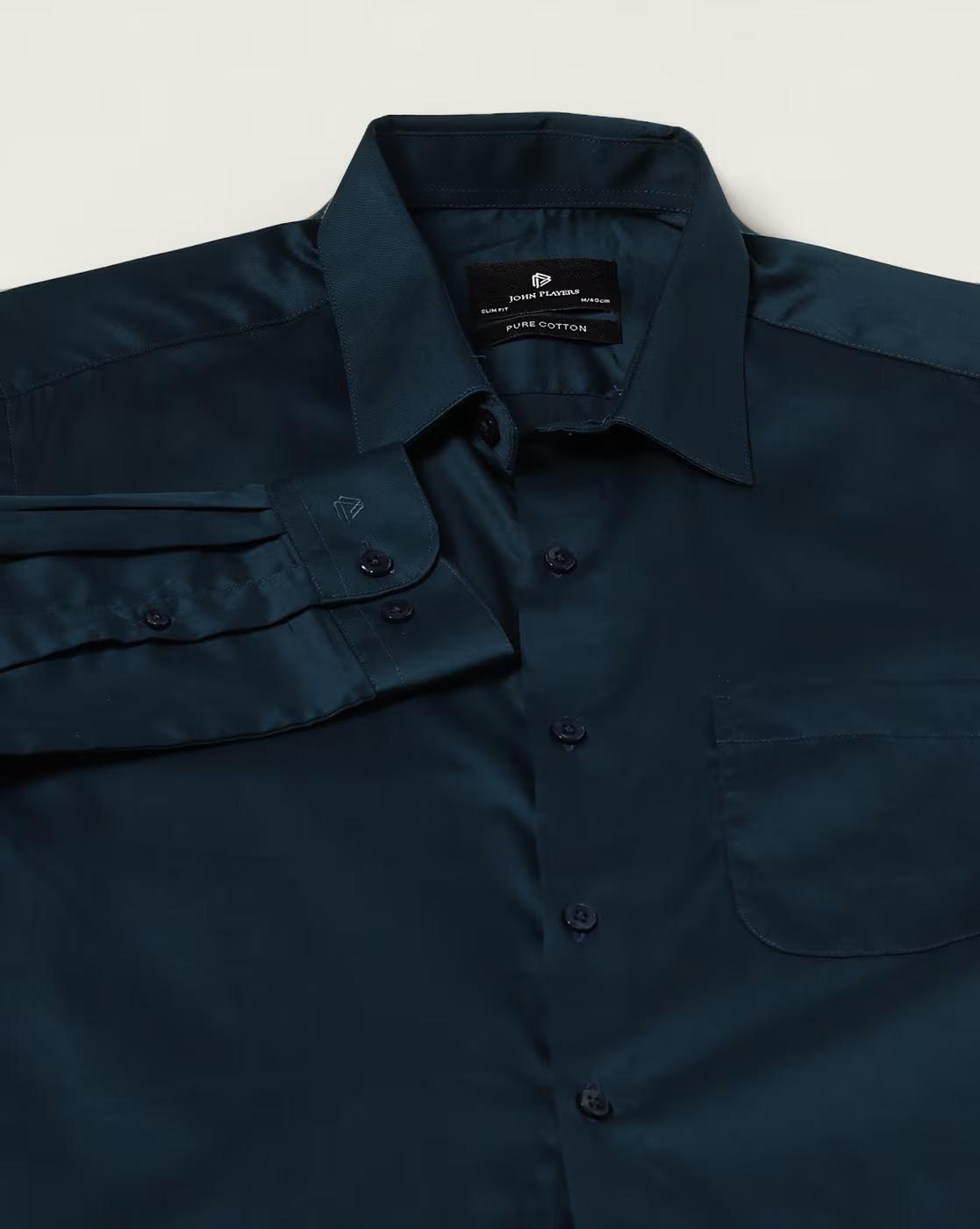 Men Slim Fit Shirt with Patch Pocket