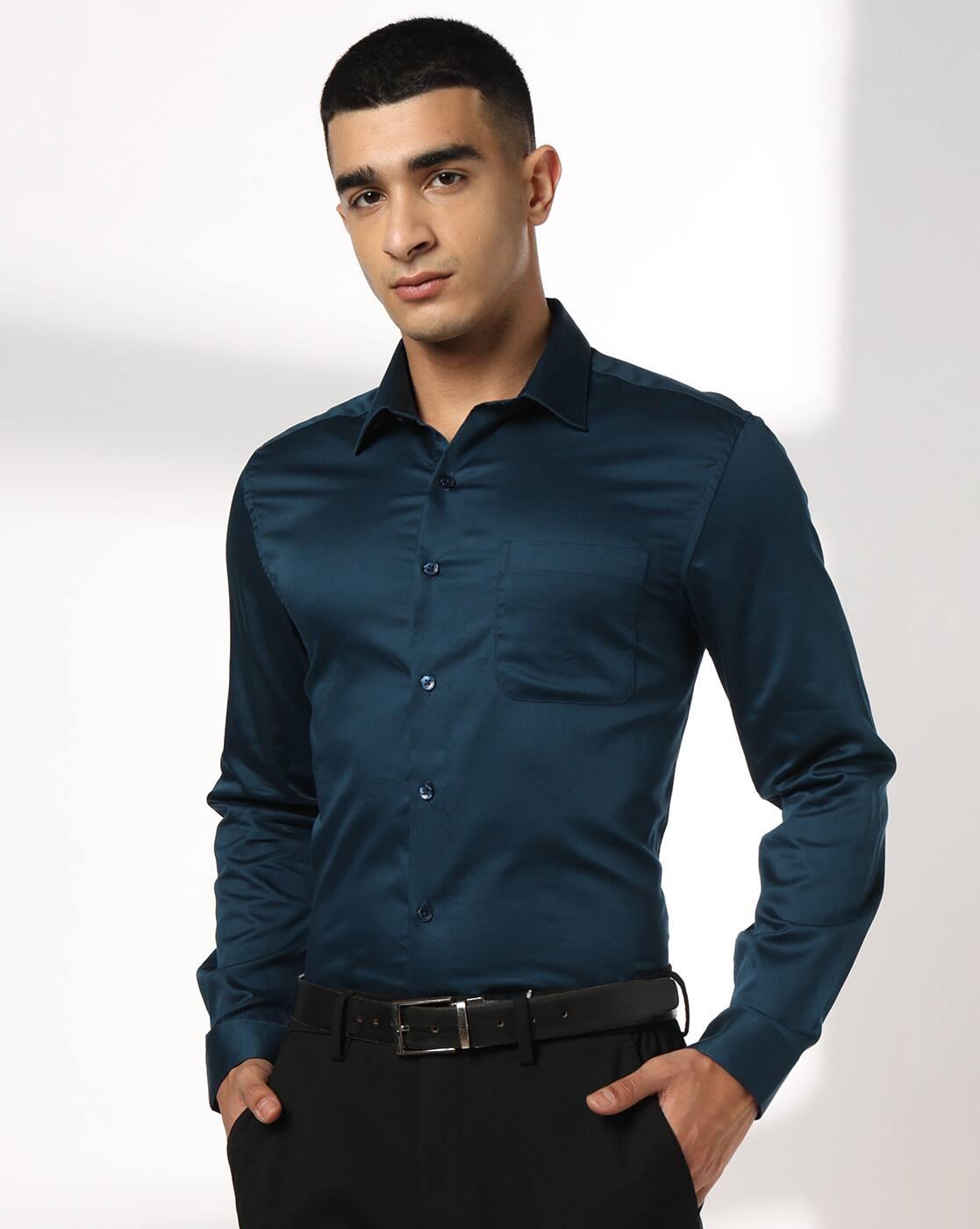 Men Slim Fit Shirt with Patch Pocket