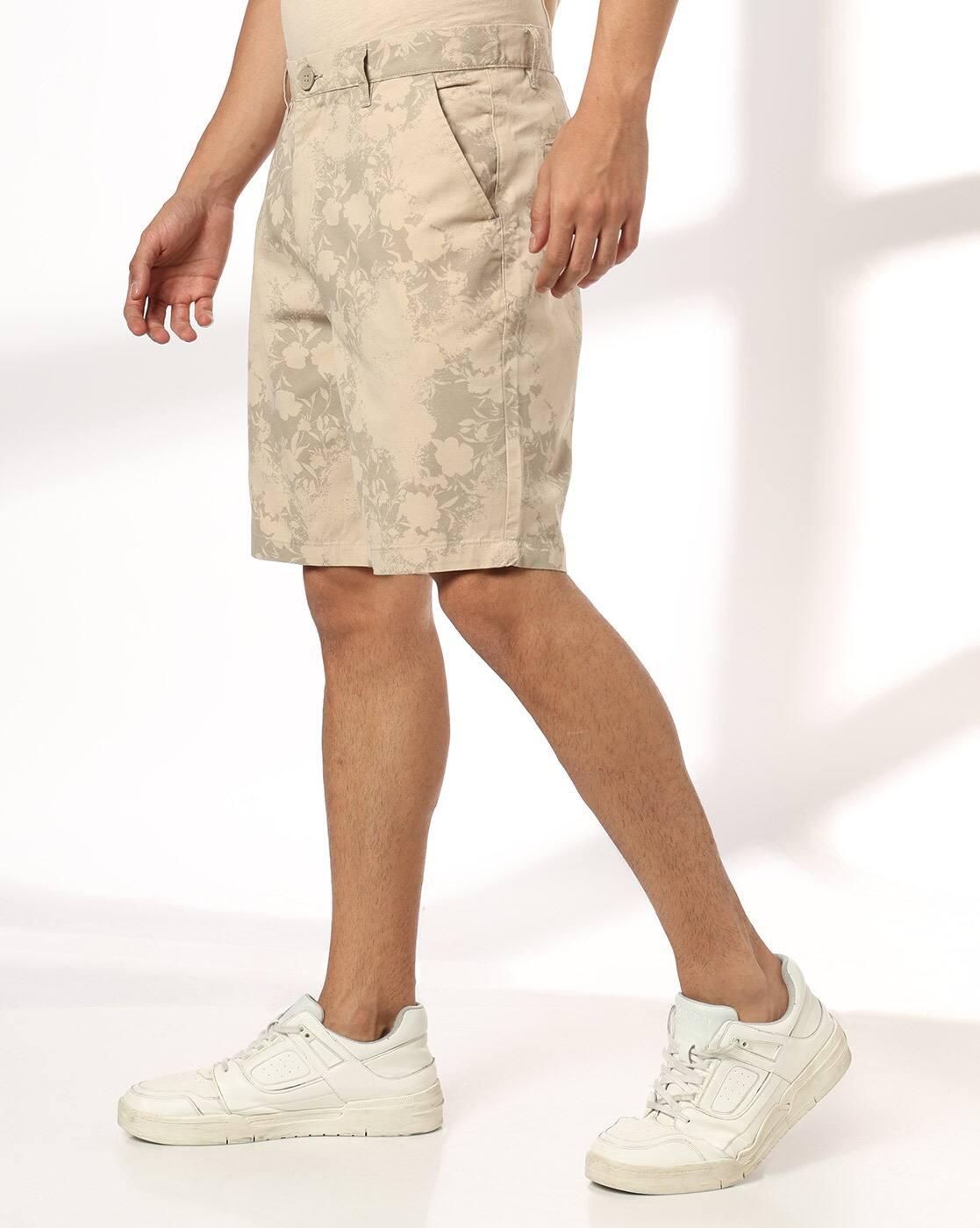 Men Floral Print Regular Fit Shorts