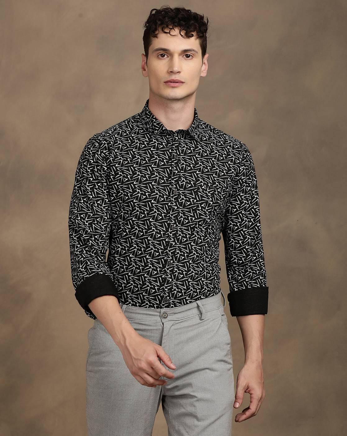 Men Printed Slim Fit Shirt with Patch Pocket