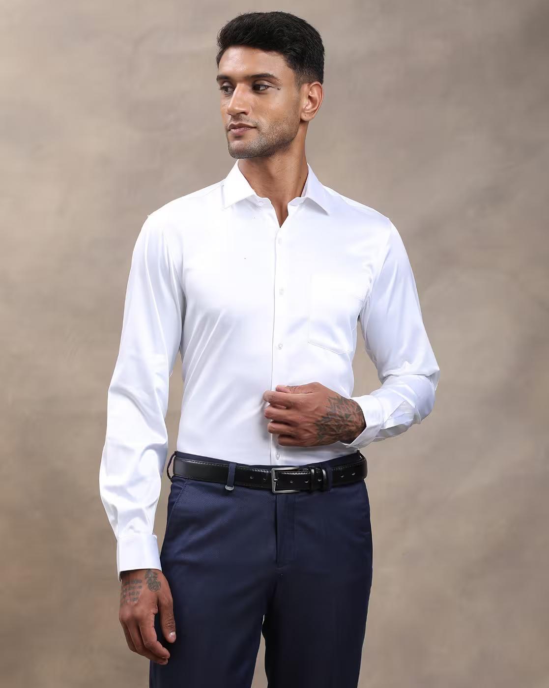 Men Slim Fit Shirt with Patch Pocket