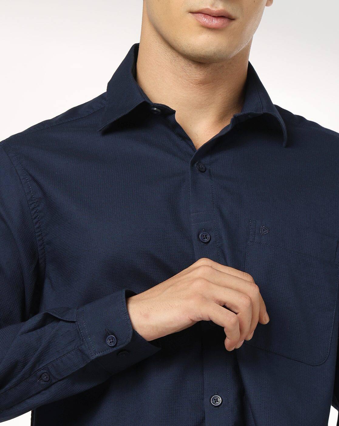 Men Slim Fit Cotton Shirt with Patch Pocket