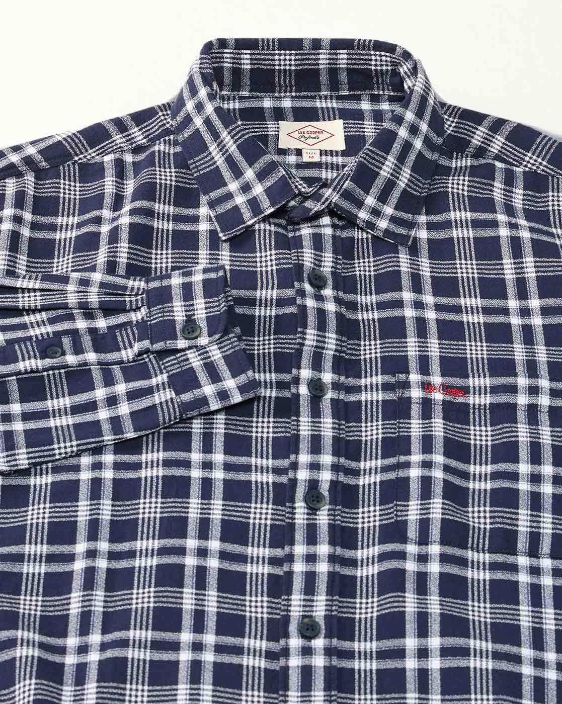 Men Checked Regular Fit Shirt with Patch Pocket