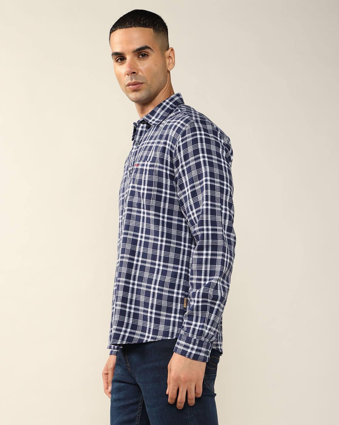 Men Checked Regular Fit Shirt with Patch Pocket