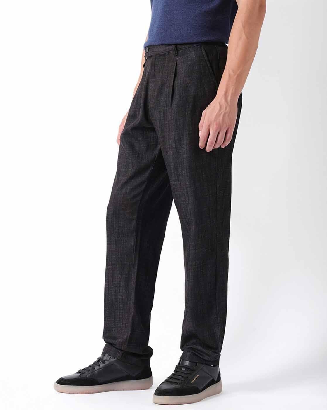 Men Straight Fit Pleated Trouser