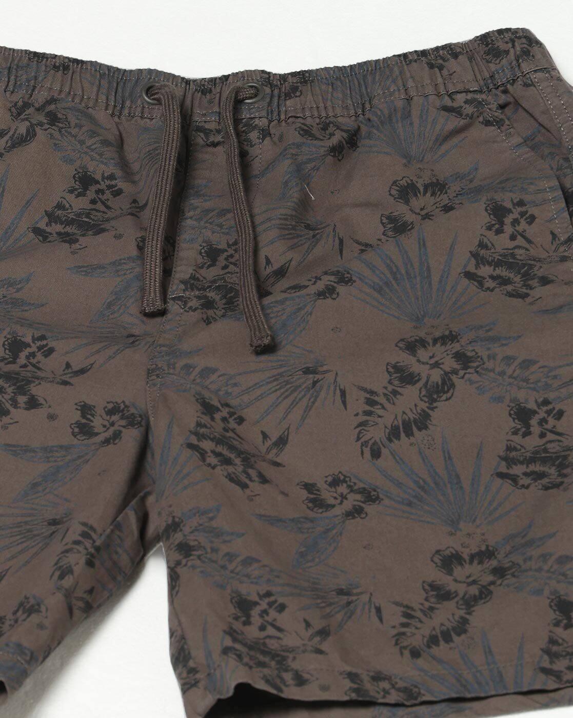 Men Floral Print Slim Fit Shorts