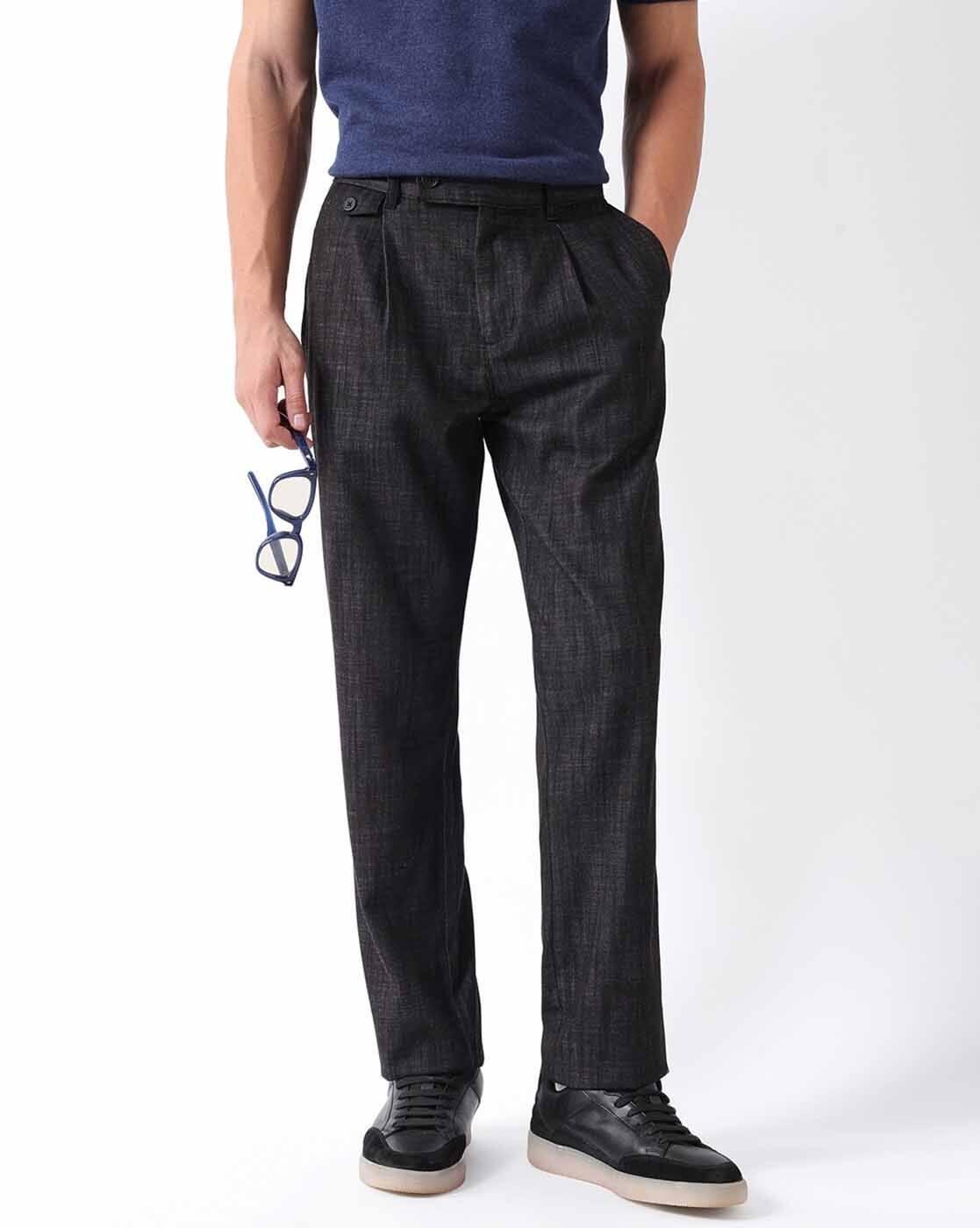 Men Straight Fit Pleated Trouser